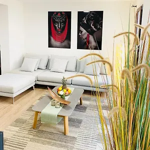  Apartahotel With 2-en Bedrooms